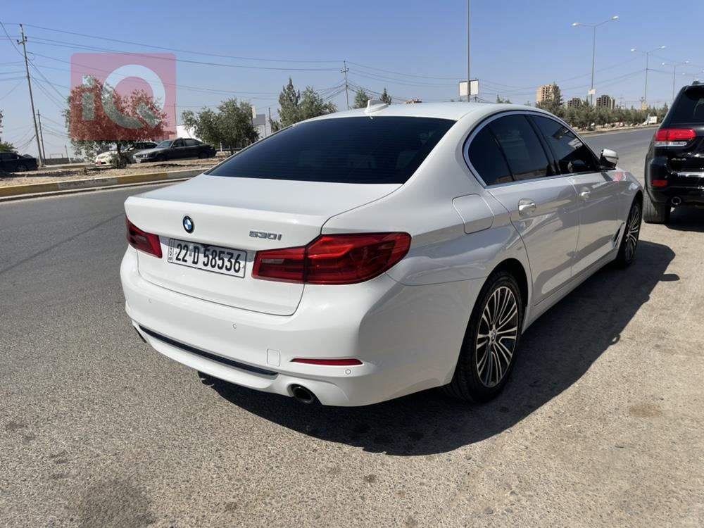 بی ئێم دەبڵیو سیریەس 5